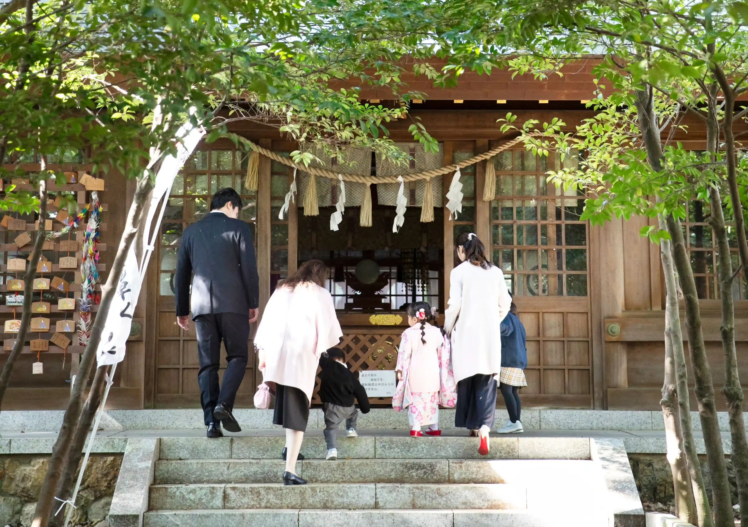 STUDIO HARE photo&movie (アオキ写真館) | 浜松市のフォトスタジオ | 神社ロケプラン（平日のみ）