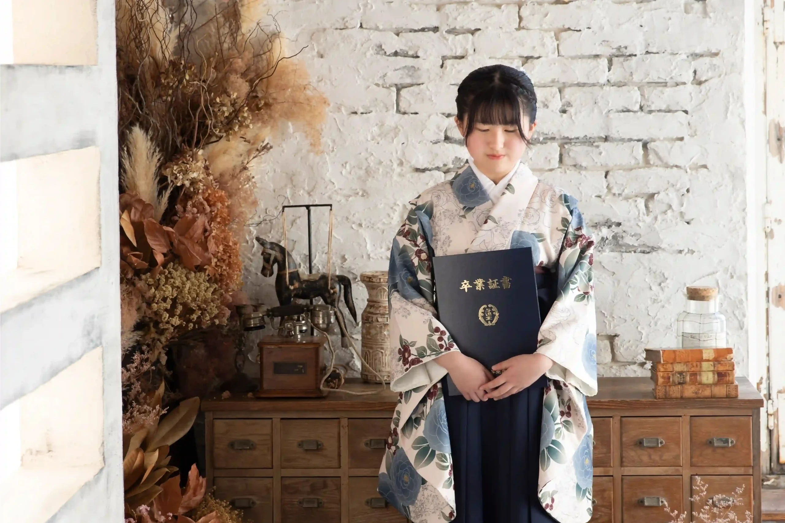 STUDIO HARE photo&movie (アオキ写真館) | 浜松市のフォトスタジオ | 卒業袴レンタルプラン<span class="c-spbr">（撮影のみ）</span>